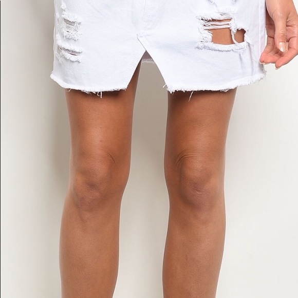 WHITE DISTRESSED DETAILED DENIM SKIRT - Picture 3 of 8